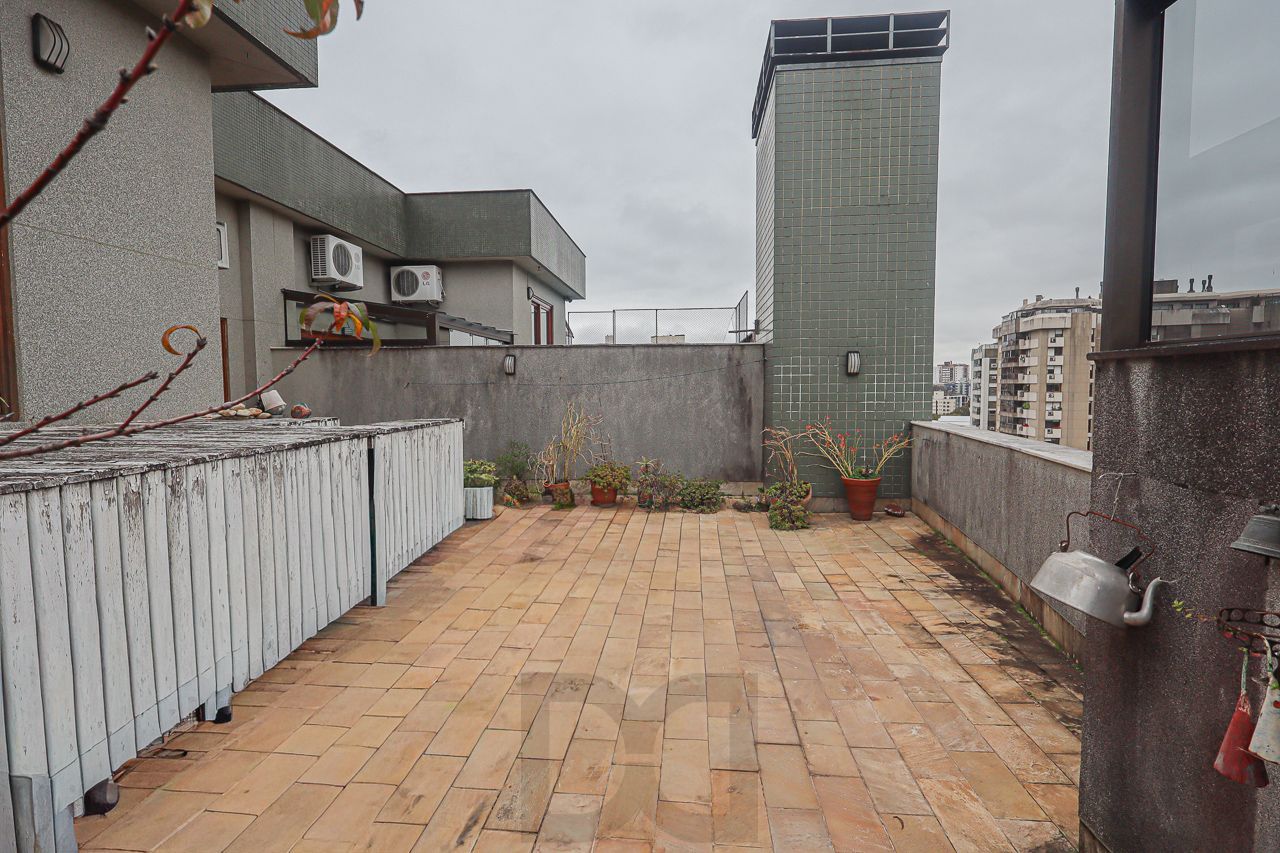 Cobertura a venda no bairro Petrópolis — foto 41