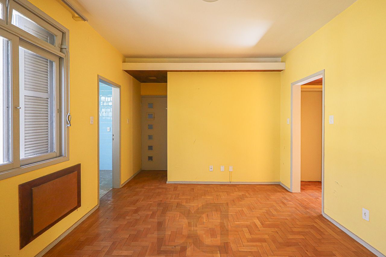 Apartamento a venda no bairro Petrópolis — foto 3