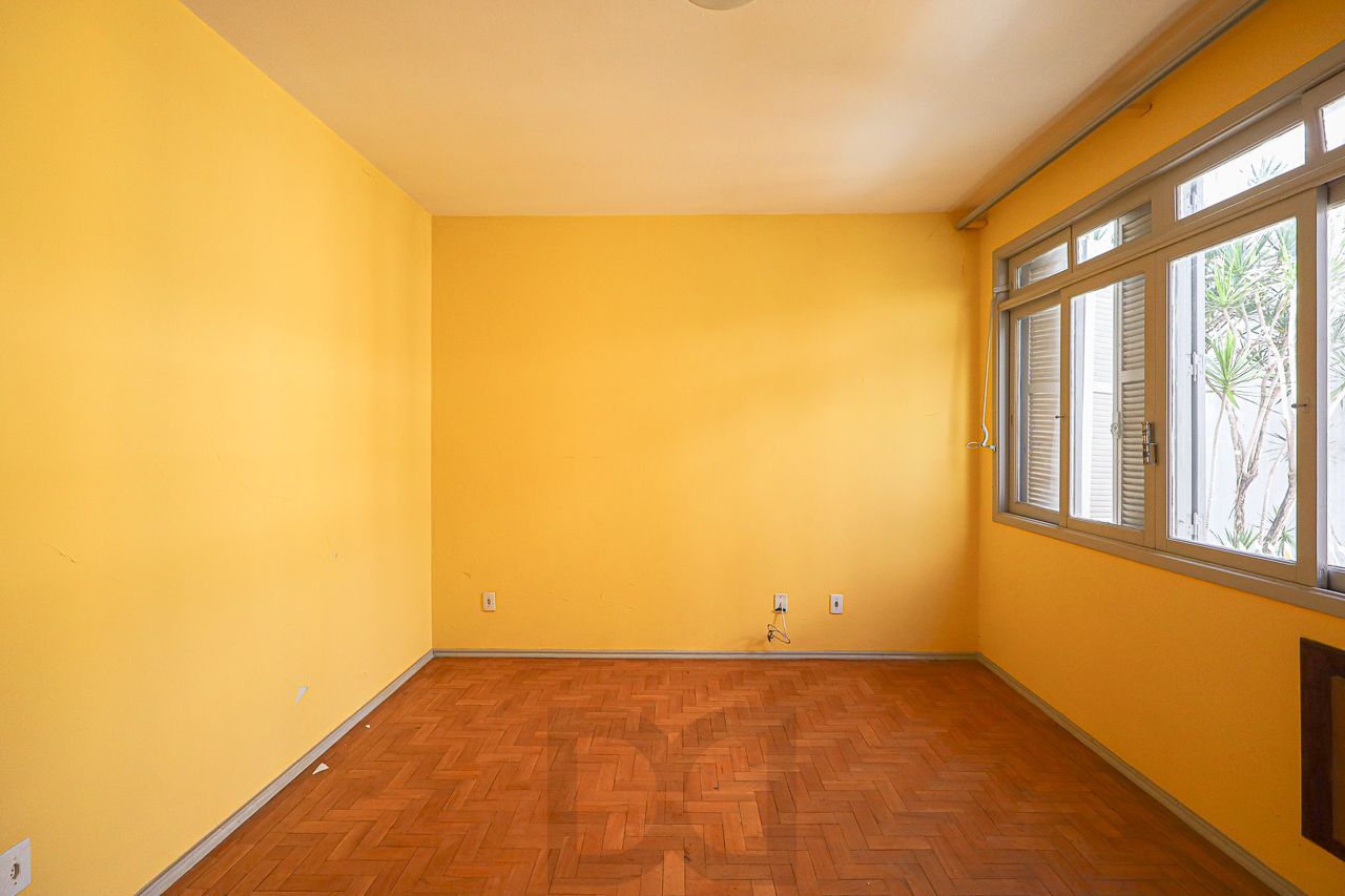 Apartamento a venda no bairro Petrópolis — foto 4