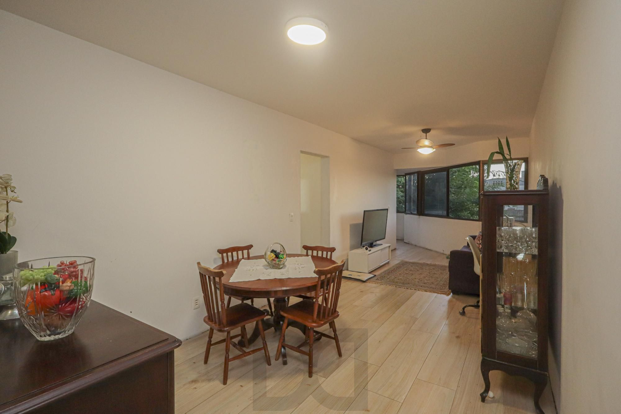 Apartamento a venda no bairro Passo D' Areia — foto 1