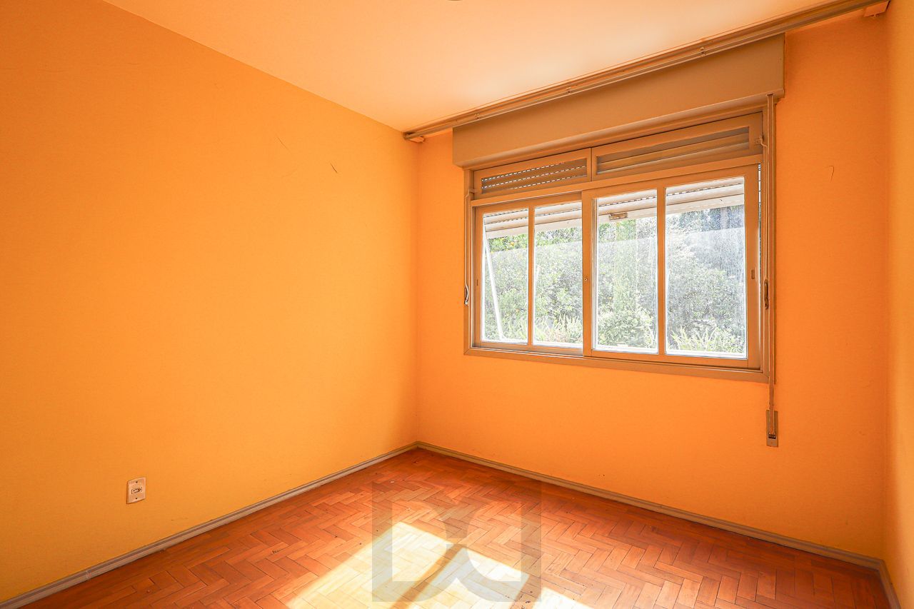 Apartamento a venda no bairro Petrópolis — foto 8
