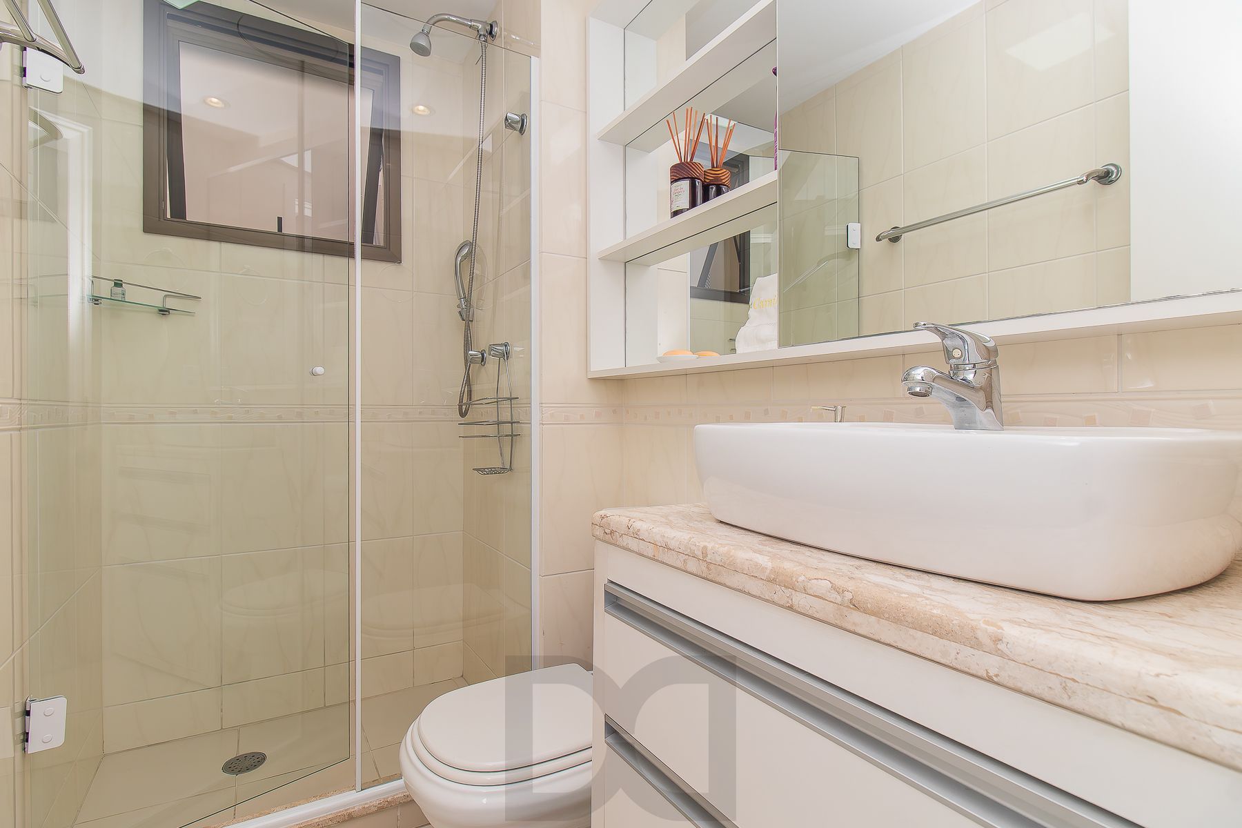 Apartamento mobiliado à venda no bairro Petrópolis — foto 19