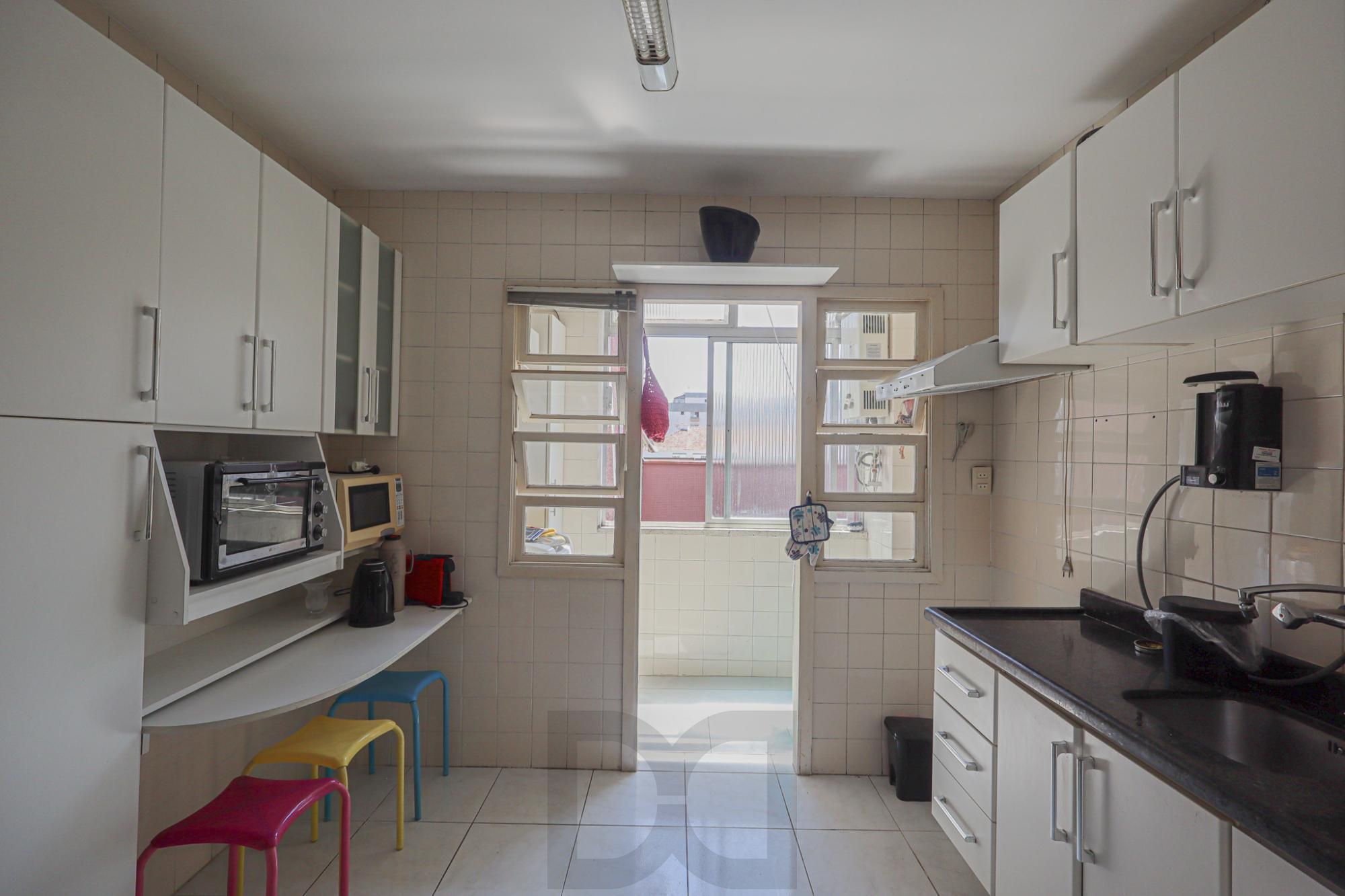 Apartamento a venda no bairro Petrópolis — foto 31