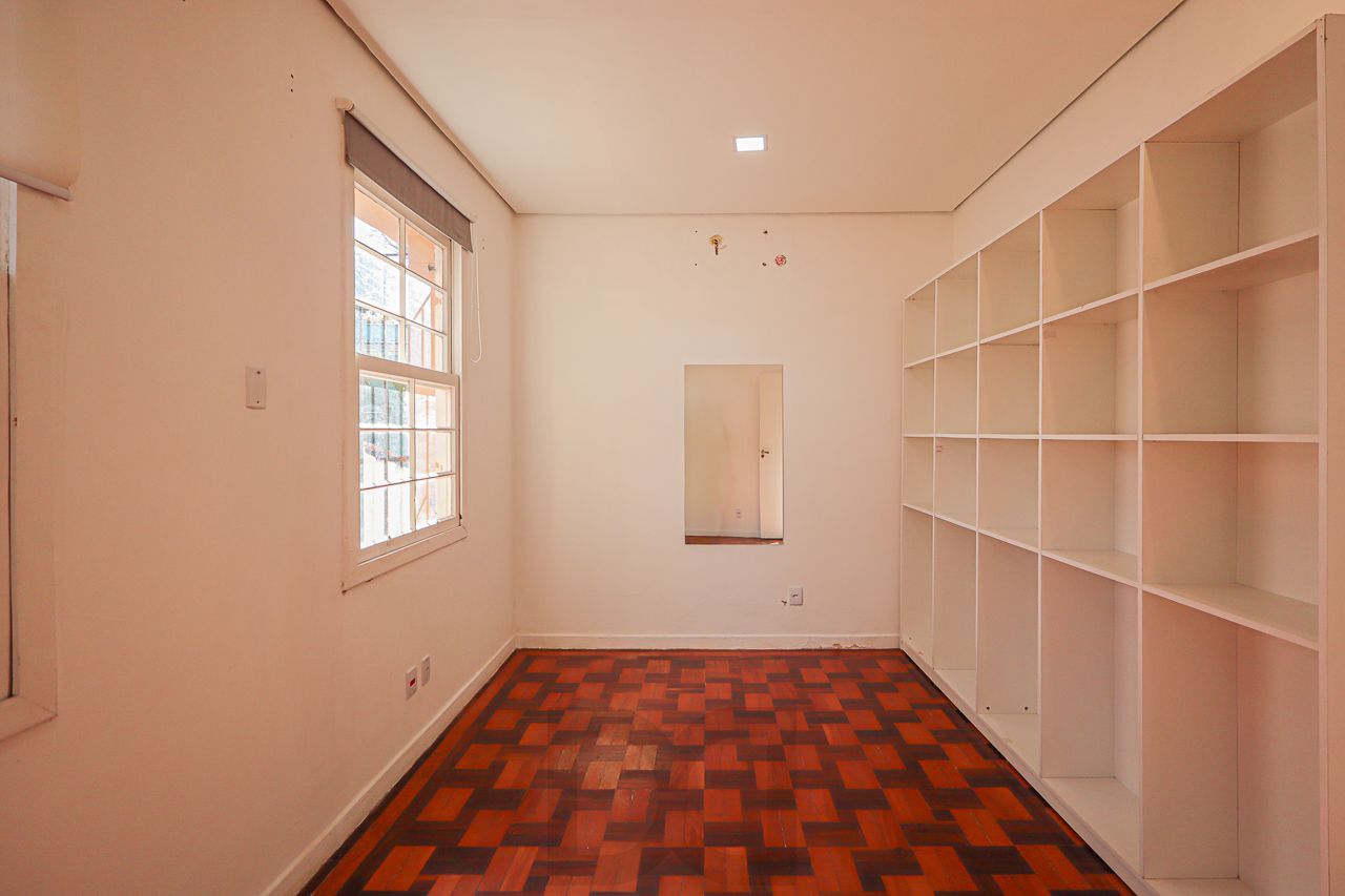 Casa a venda no bairro Petrópolis — foto 11