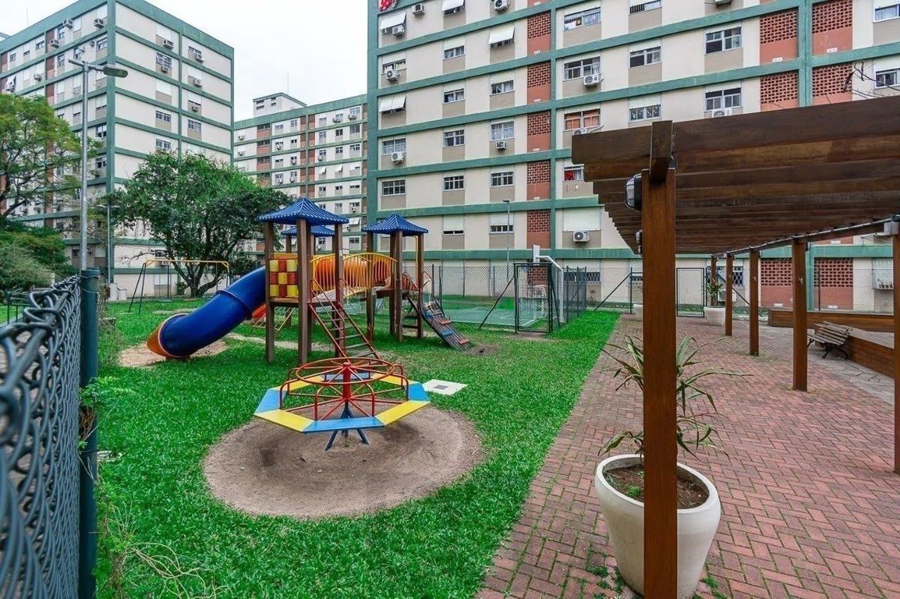 Apartamento a venda no bairro Petrópolis — foto 14