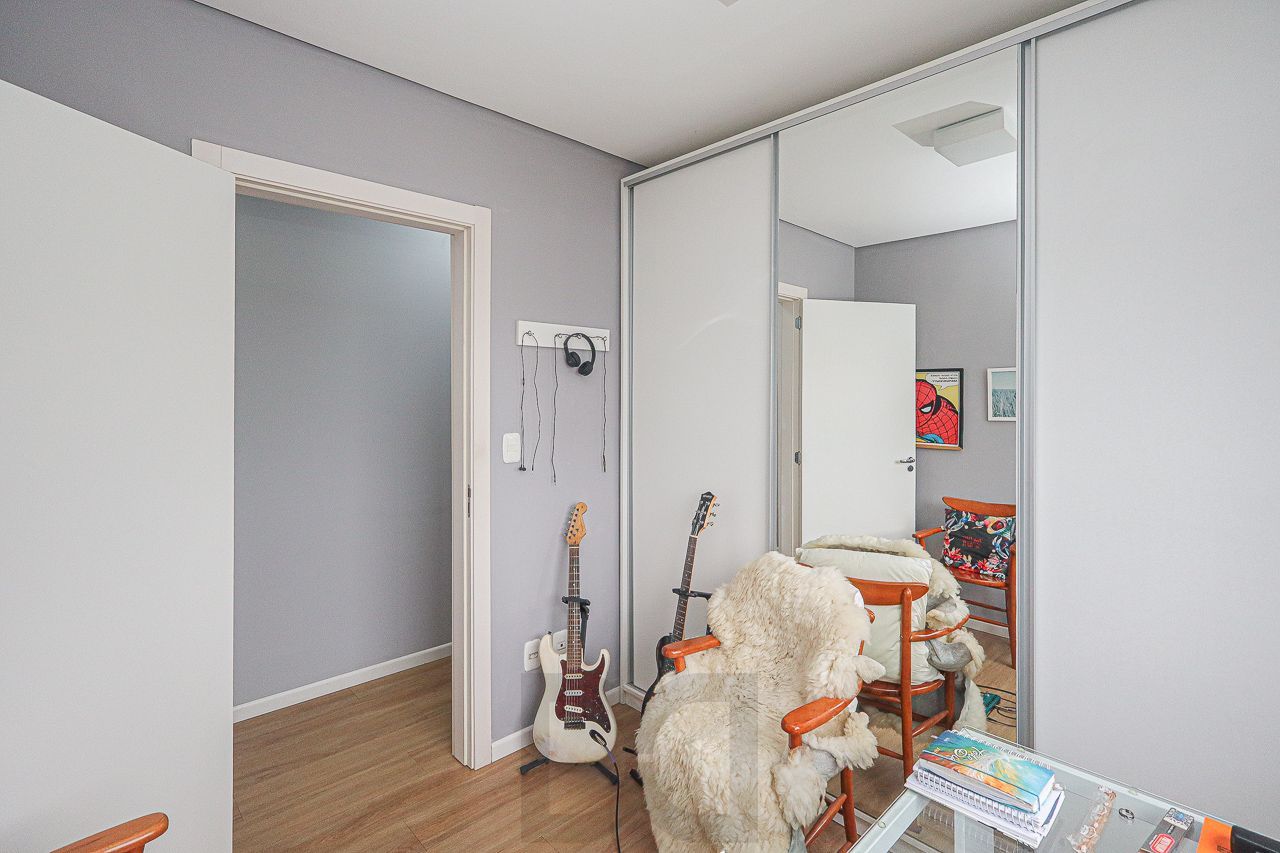 Apartamento a venda no bairro Menino Deus — foto 17