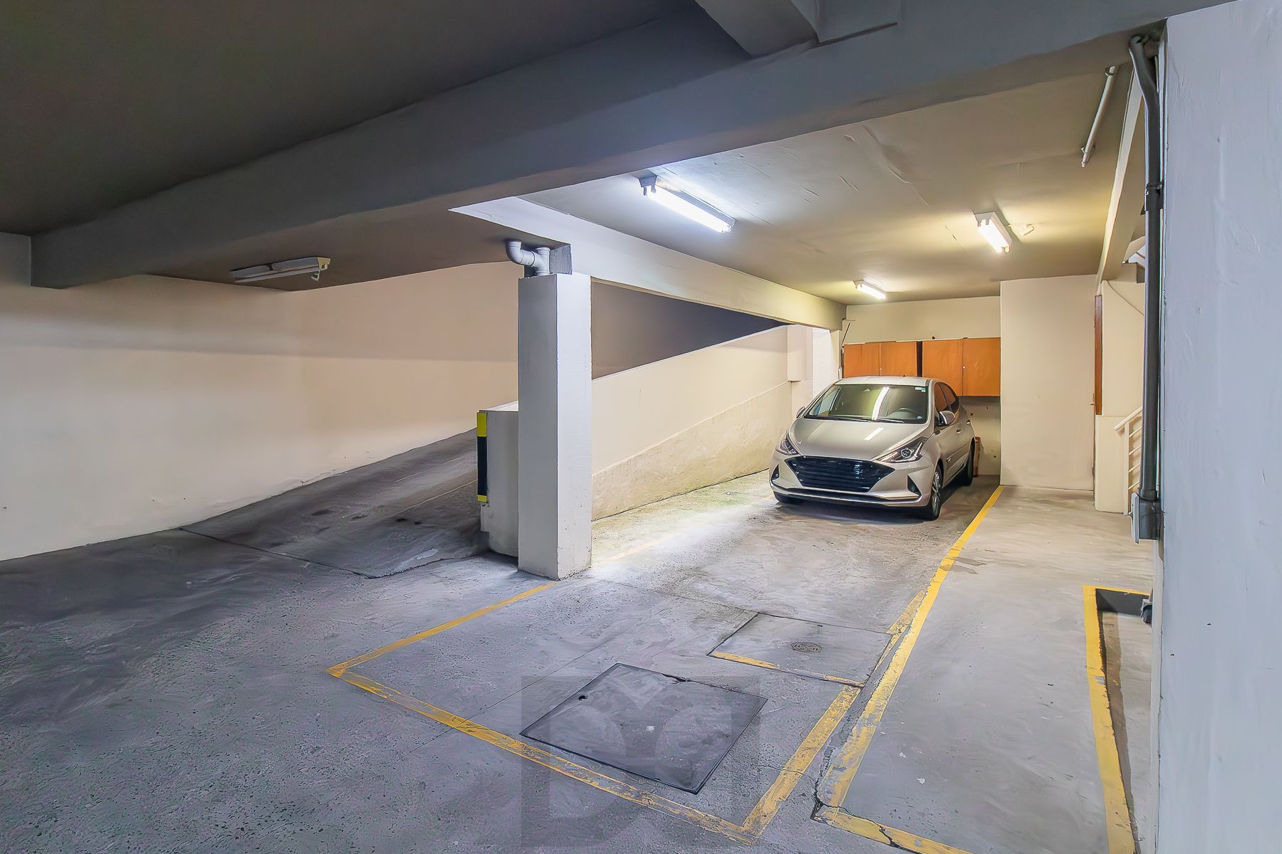 Apartamento mobiliado à venda no bairro Petrópolis — foto 23
