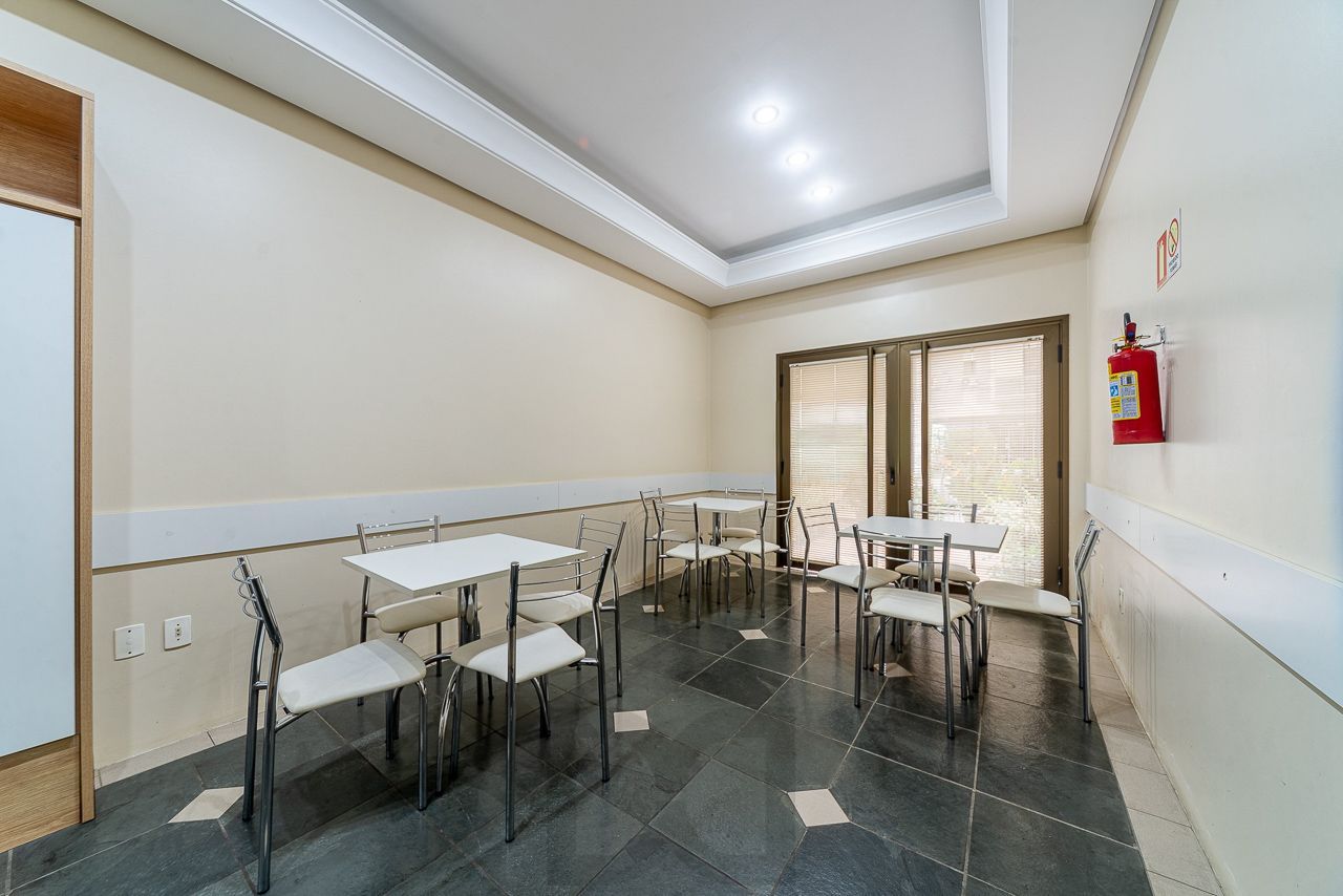 Apartamento a venda no bairro Petrópolis — foto 21