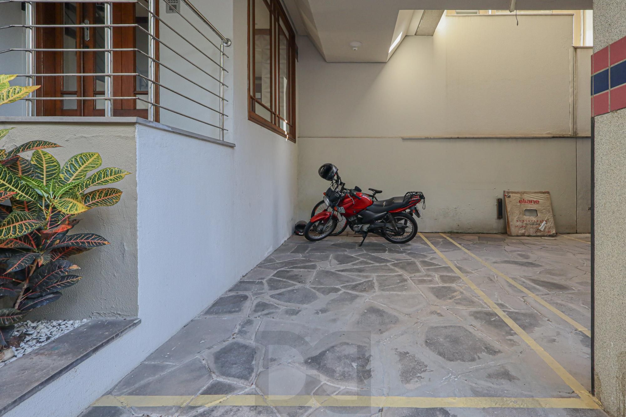 Cobertura a venda no bairro Petrópolis — foto 29