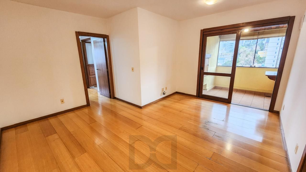 Apartamento semi-mobiliado à venda no Petrópolis — foto 2
