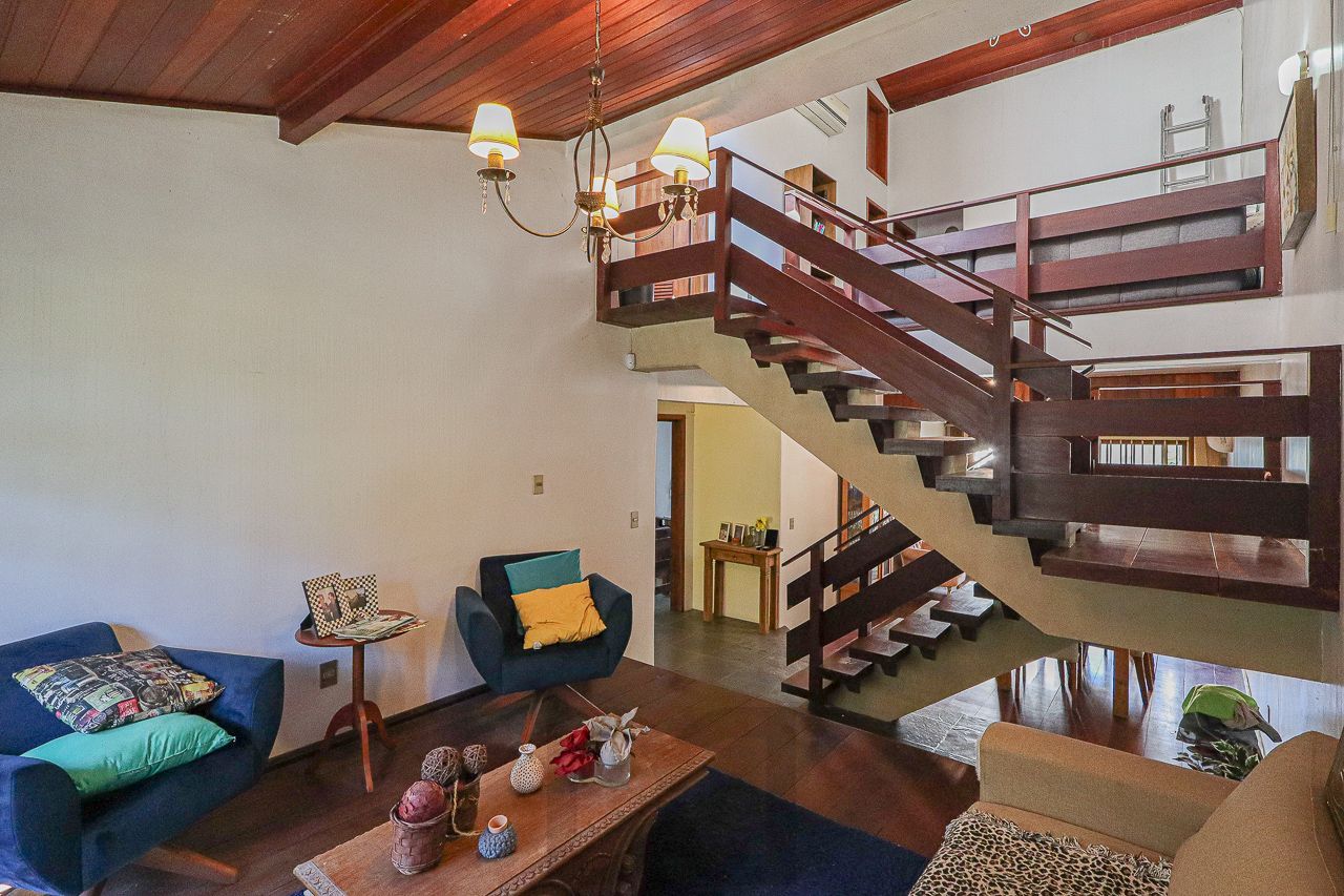 Casa a venda no bairro Mont' Serrat — foto 10