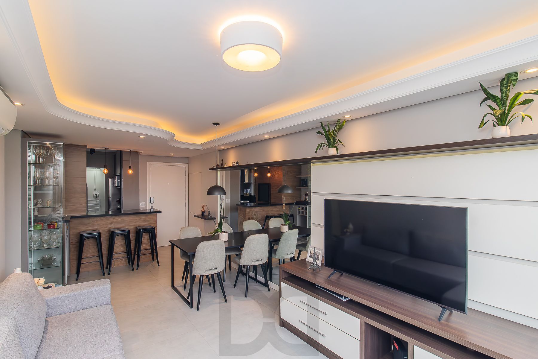 Apartamento mobiliado à venda no bairro Petrópolis — foto 7