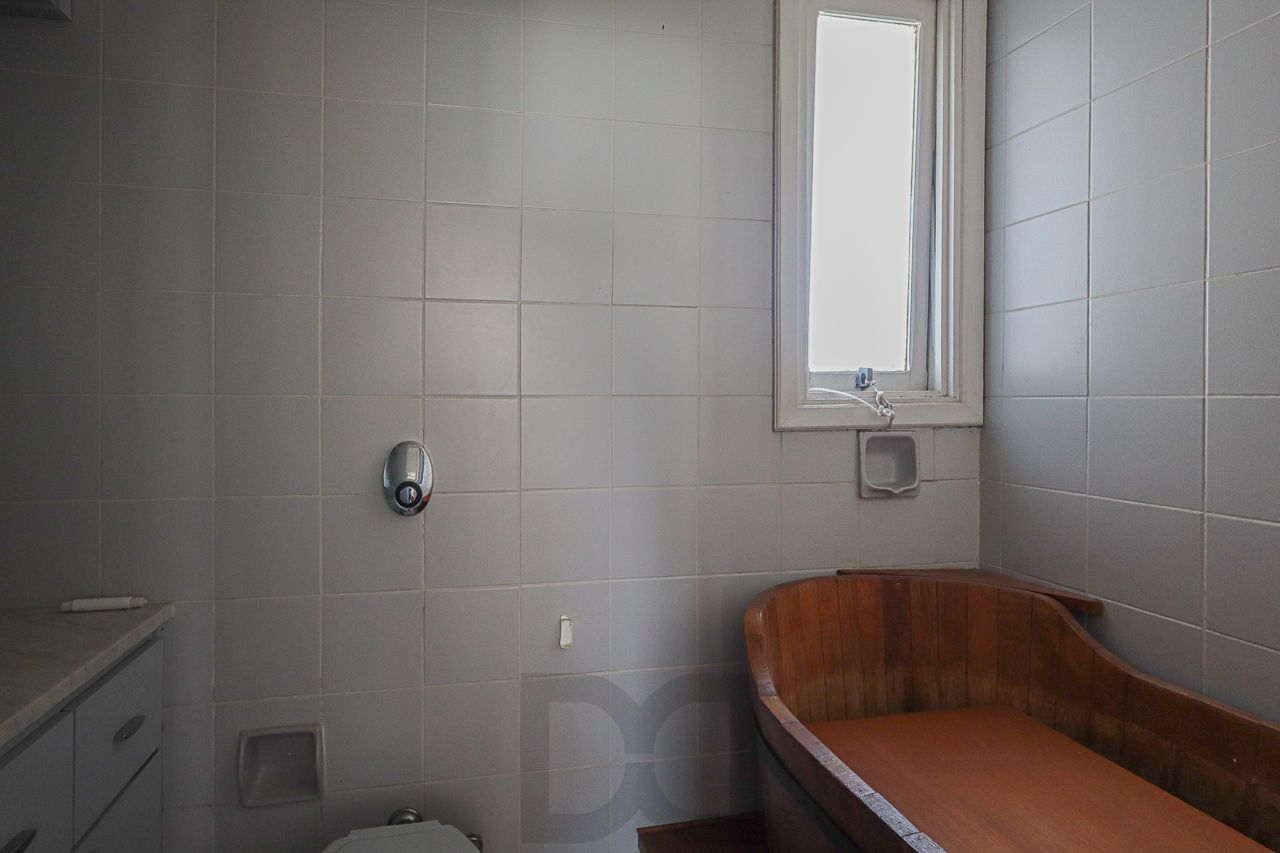 Apartamento a venda no bairro Petrópolis — foto 19