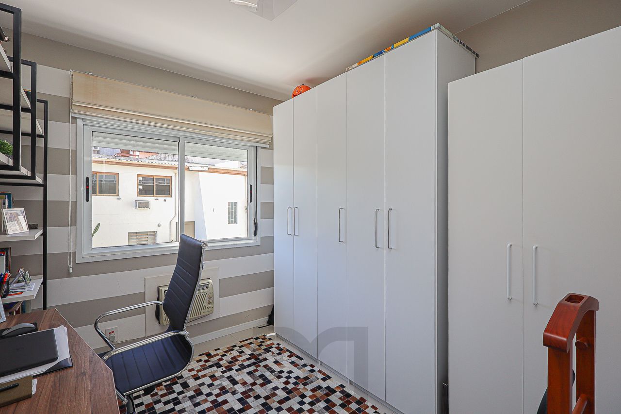 Apartamento a venda no bairro Petrópolis — foto 20