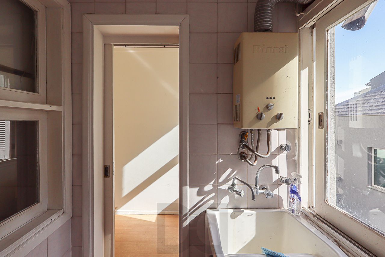 Apartamento a venda no bairro Petrópolis — foto 12