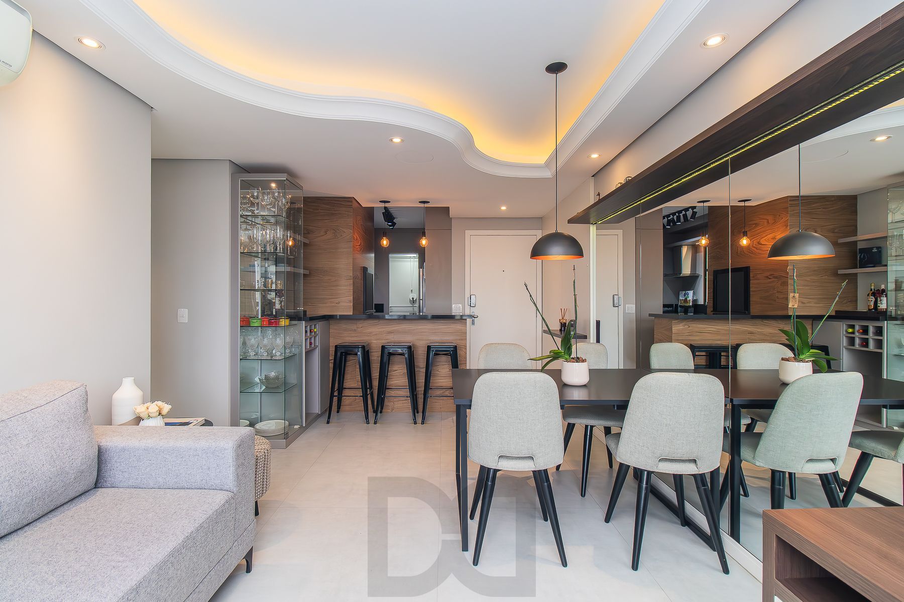 Apartamento mobiliado à venda no bairro Petrópolis — foto 8