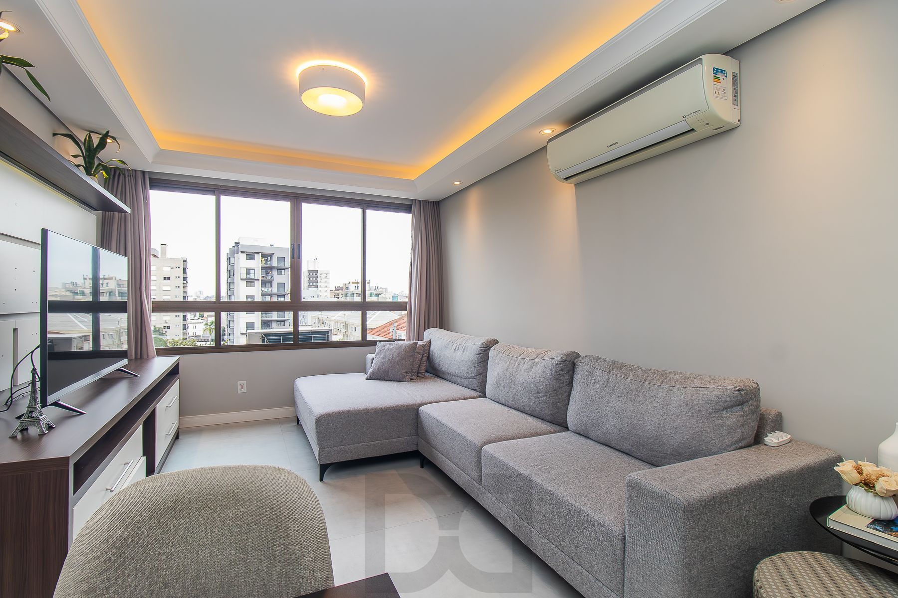 Apartamento mobiliado à venda no bairro Petrópolis — foto 5