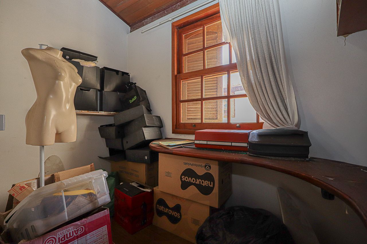 Casa a venda no bairro Mont' Serrat — foto 40