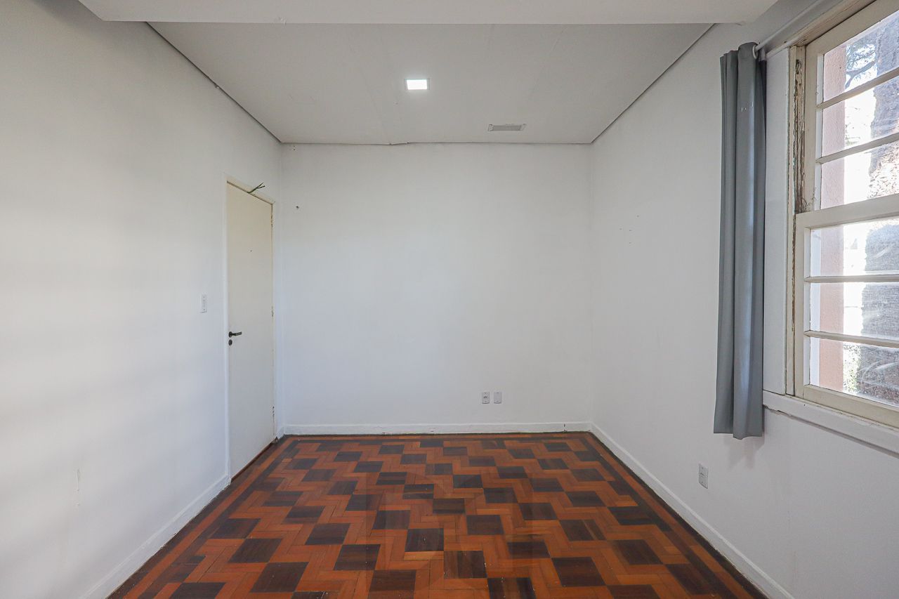 Casa a venda no bairro Petrópolis — foto 15
