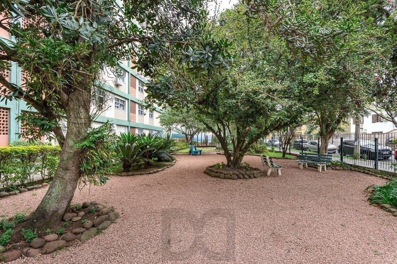 Apartamento a venda no bairro Petrópolis — foto 11