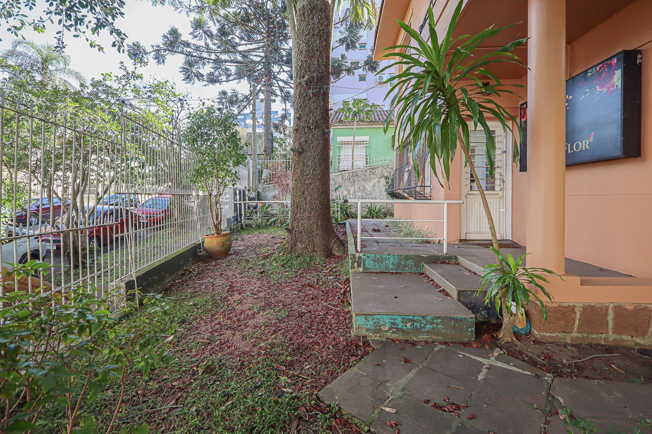 Casa a venda no bairro Petrópolis — foto 32