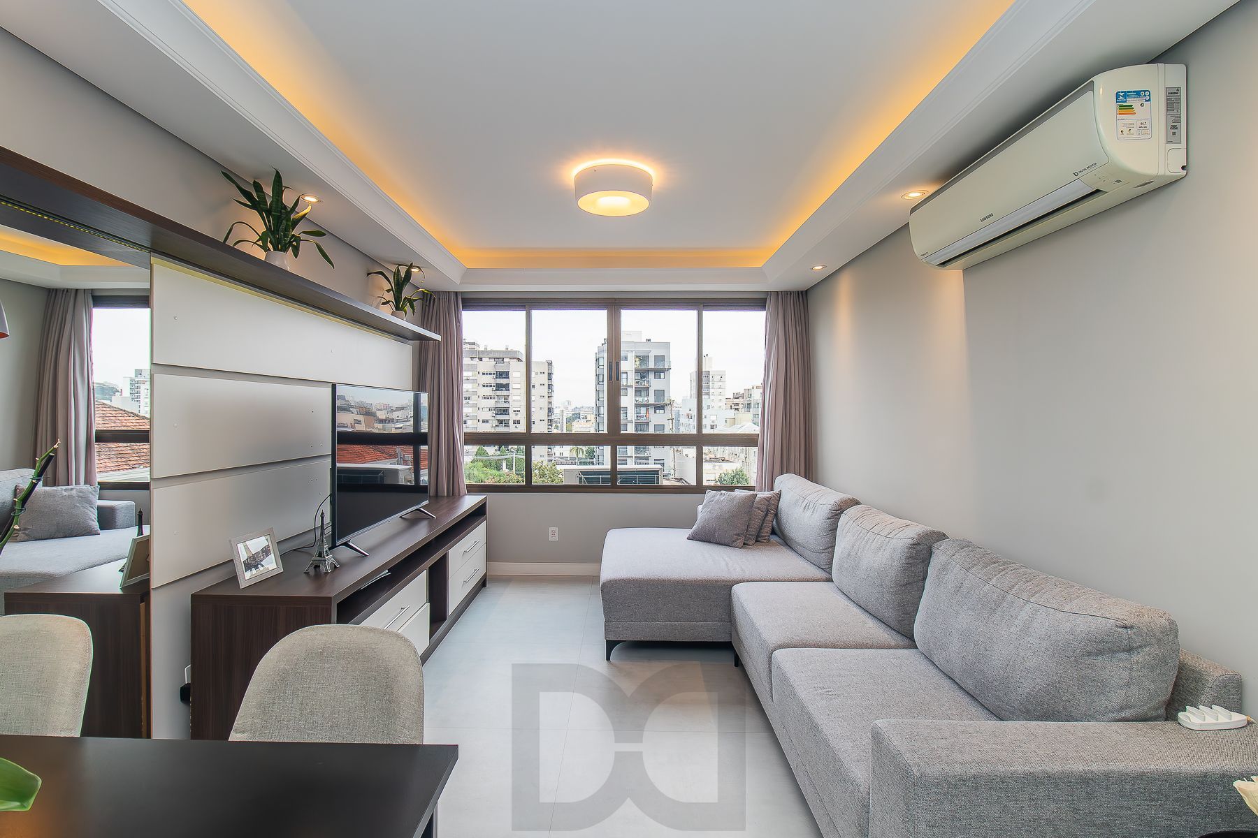 Apartamento mobiliado à venda no bairro Petrópolis — foto 3