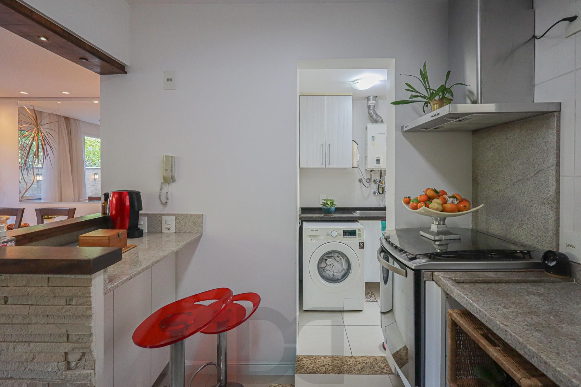 Casa em condomínio no bairro Teresópolis — foto 23
