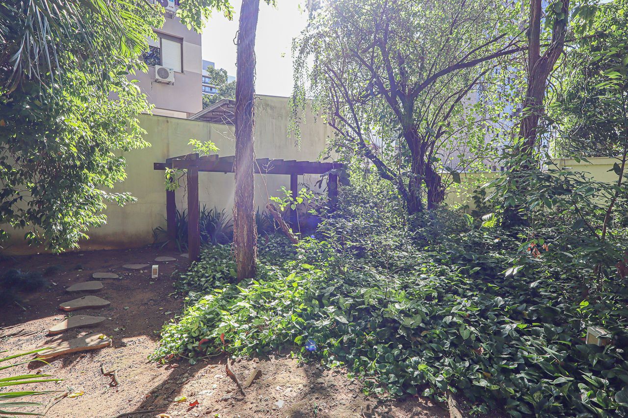 Apartamento a venda no bairro Petrópolis — foto 37