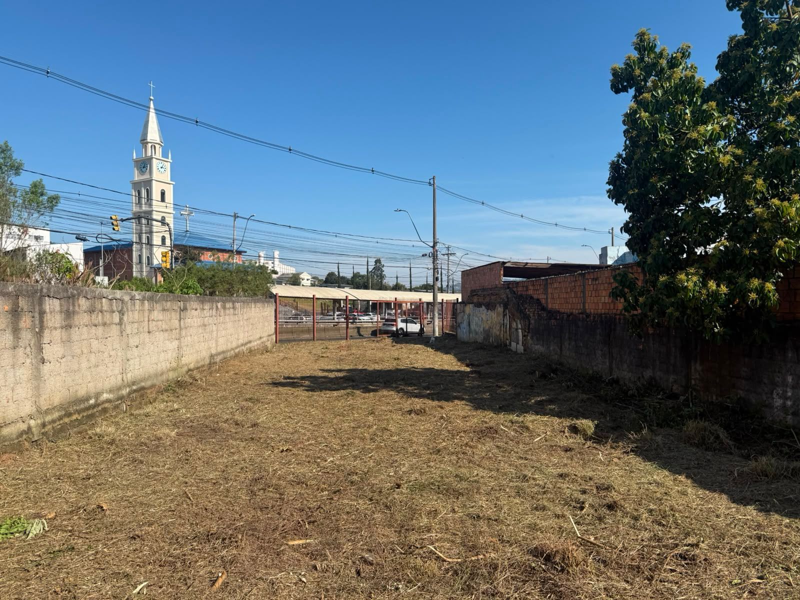 Vendo terreno na Batazar de 567m2 ( 13,5 x 43,5), muito bem localizado! — foto 4