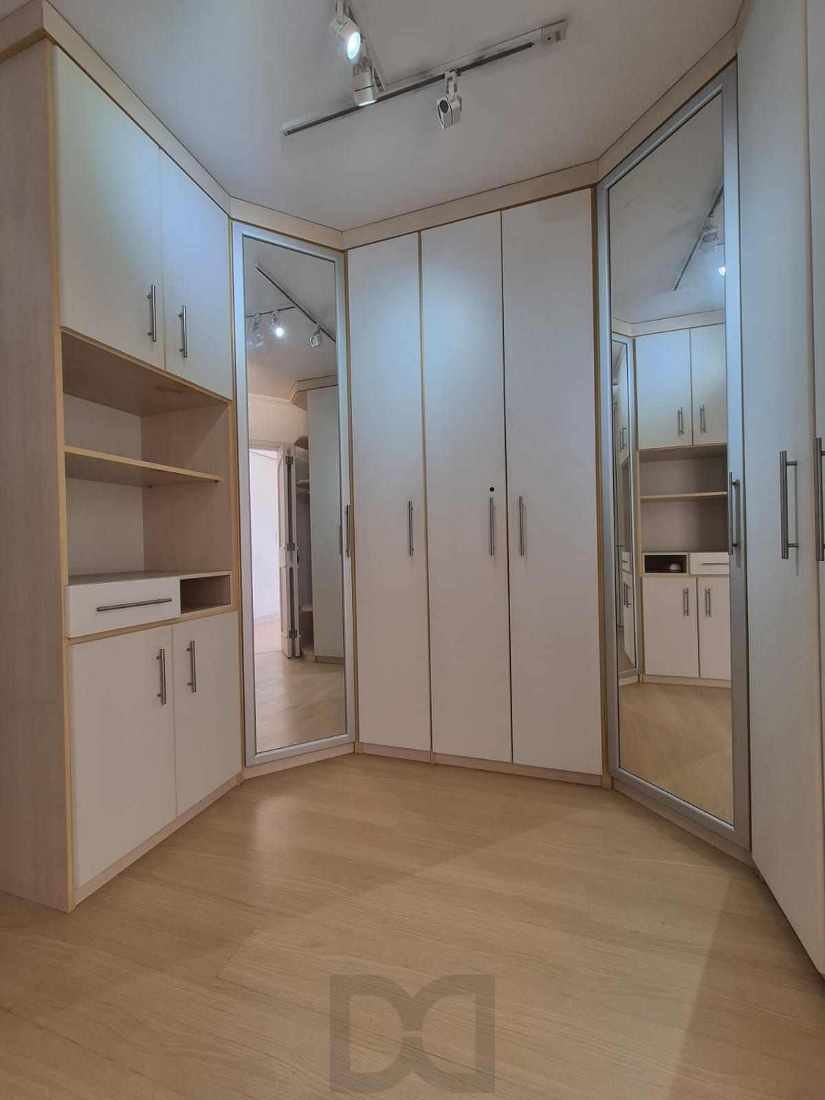 CASA EM CONDOMINIO FECHADO — foto 18