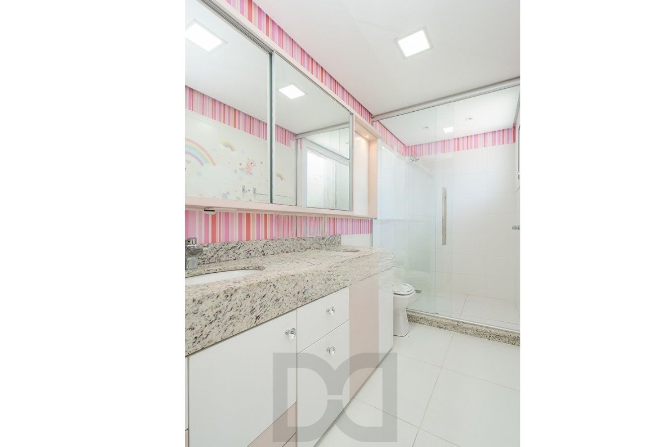 Casa Em Condomínio para Venda com 4 dormitórios e 4 suítes no Três Figueiras em Porto Alegre; — foto 20