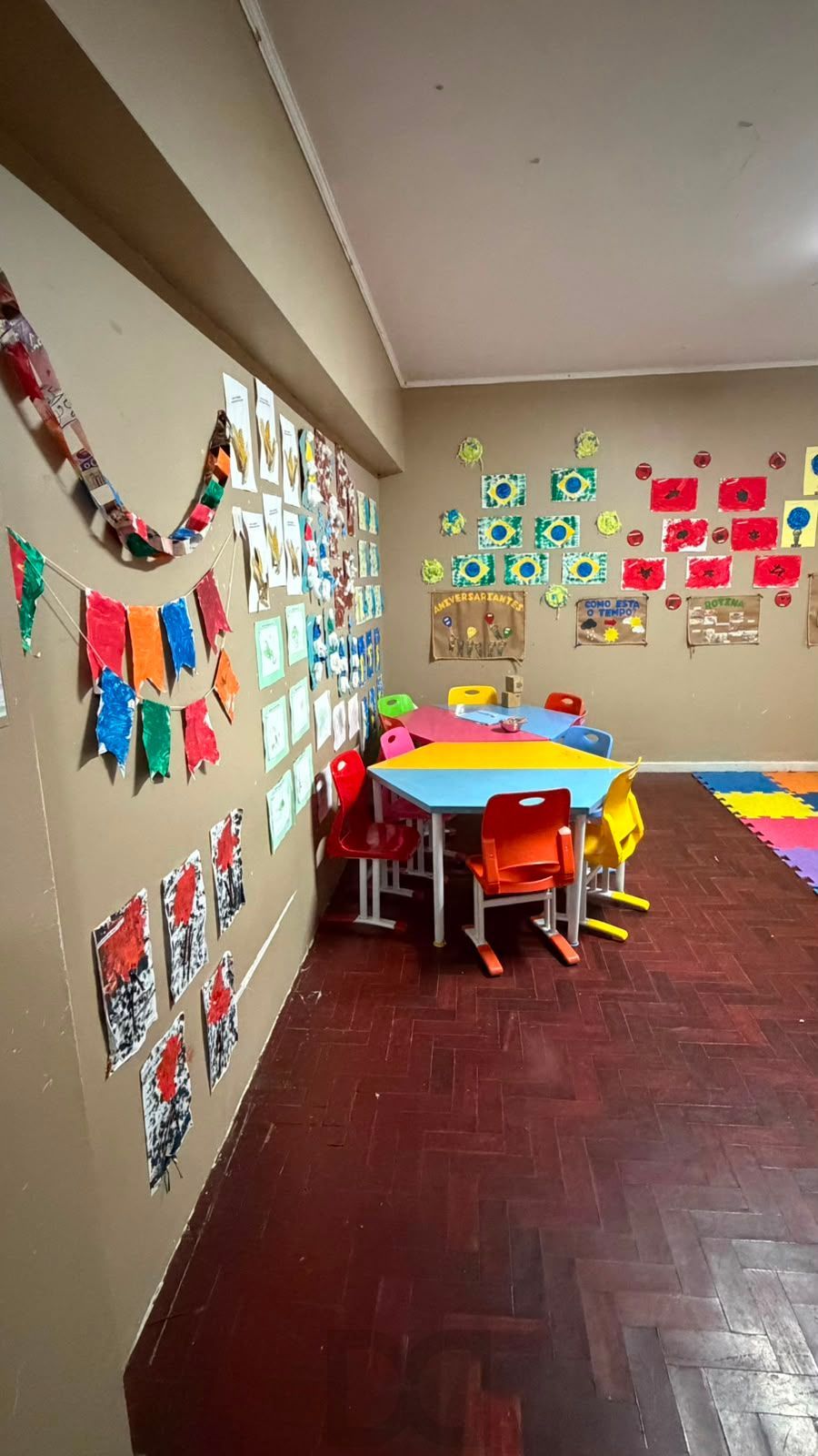 CASA COMERCIAL NO BAIRRO JARDIM LINDÓIA COM MAIS DE 300m² — foto 2