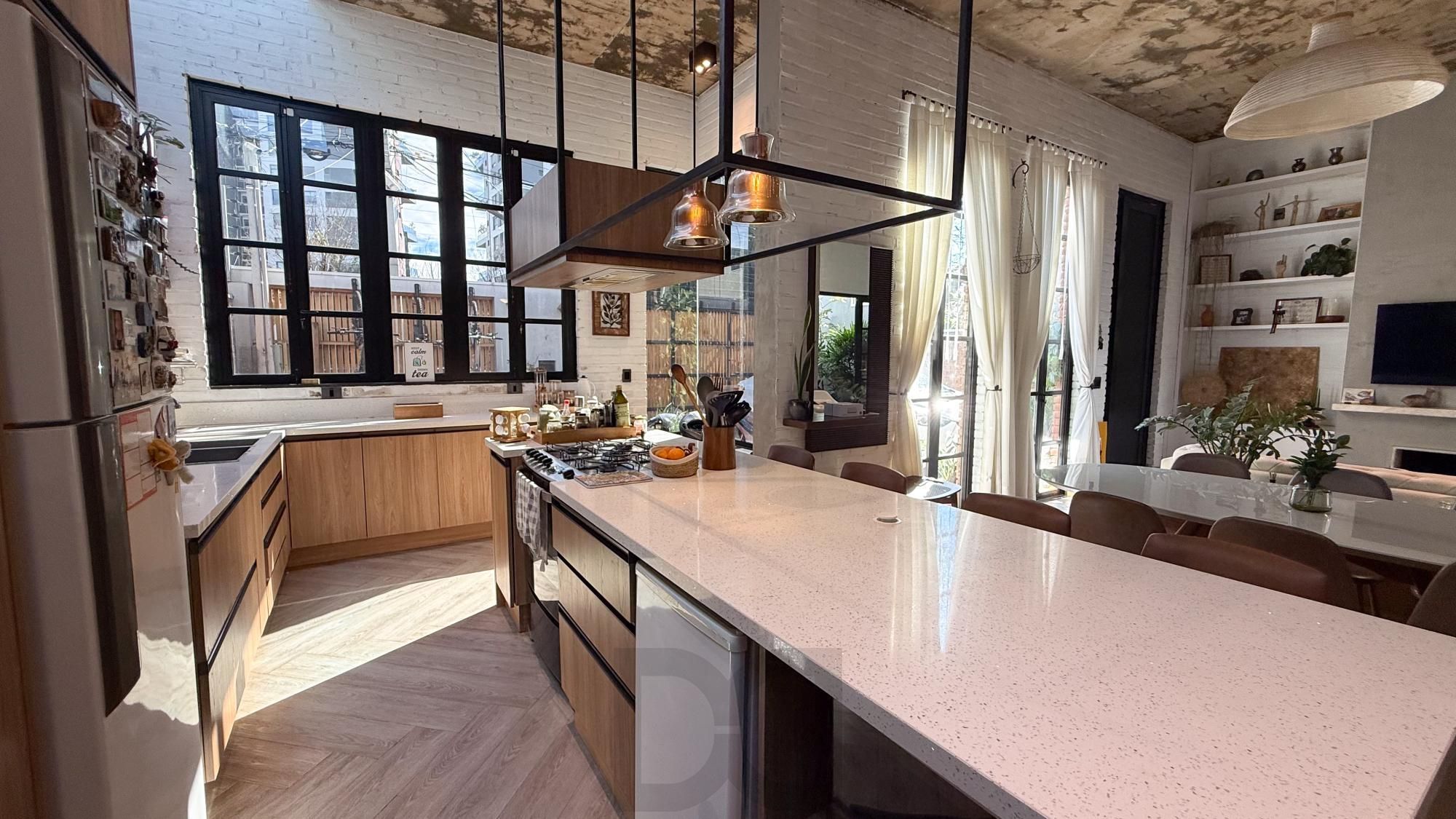 Casa com linda arquitetura | Jardim Europa | 4 quartos | Área Gourmet — foto 11