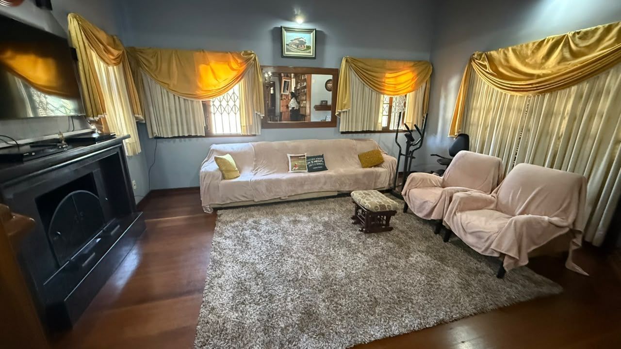 CASA DE ESQUINA COM 3 DORMITORIOS NO JARDIM PLANALTO; — foto 4