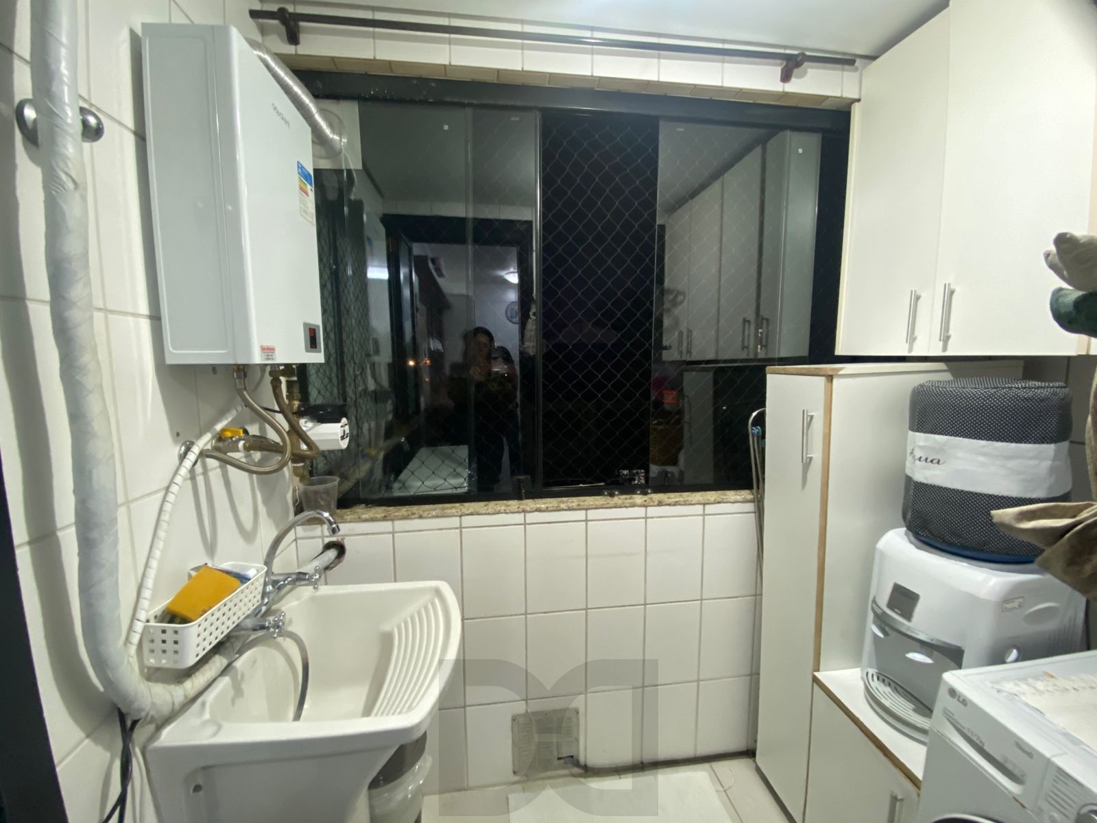 OTIMO APARTAMENTO 03 DORM SEMI MOBILIADO , ELEVADOR 2 VAGAS — foto 15