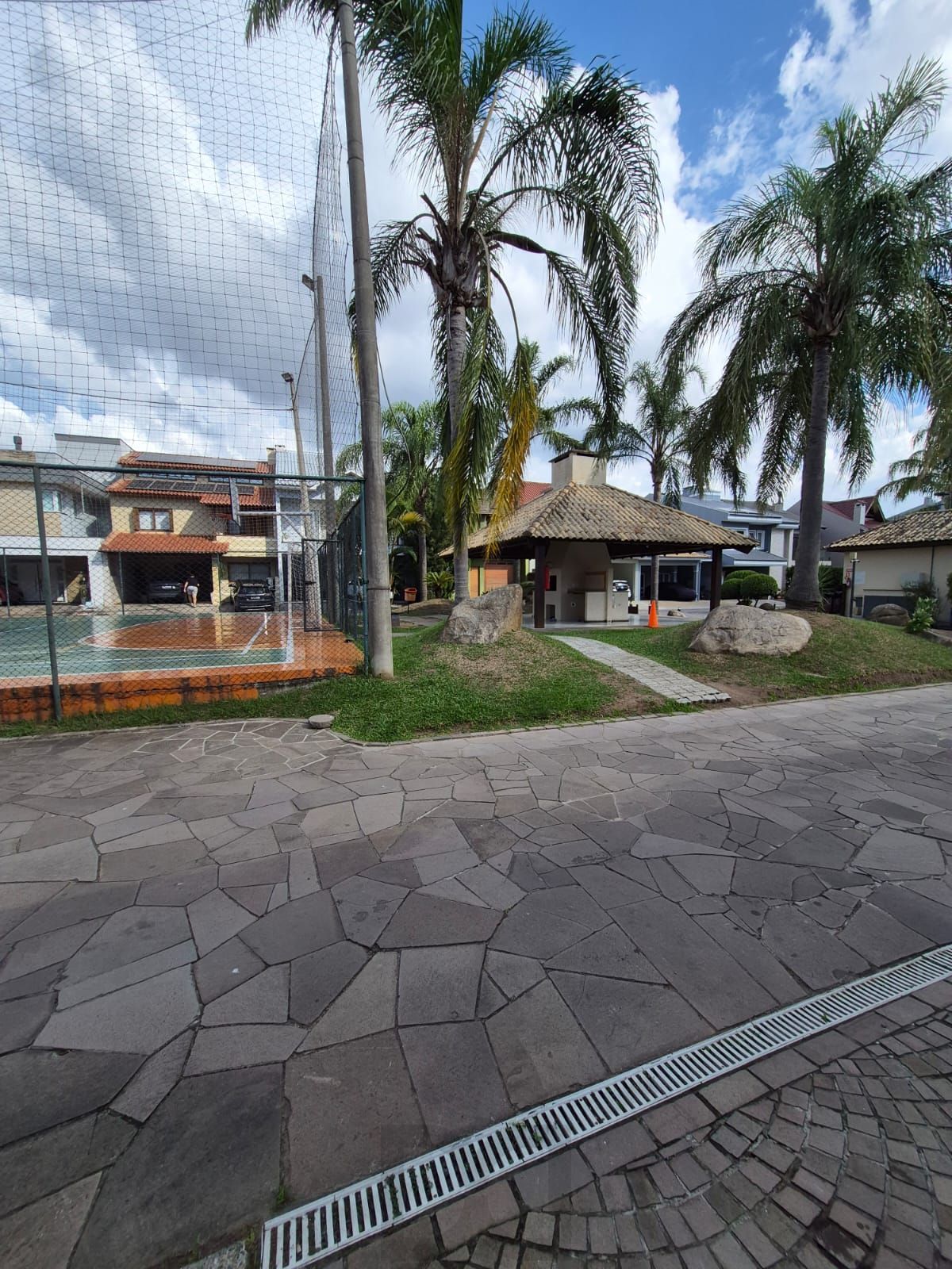 CASA EM CONDOMINIO FECHADO — foto 30