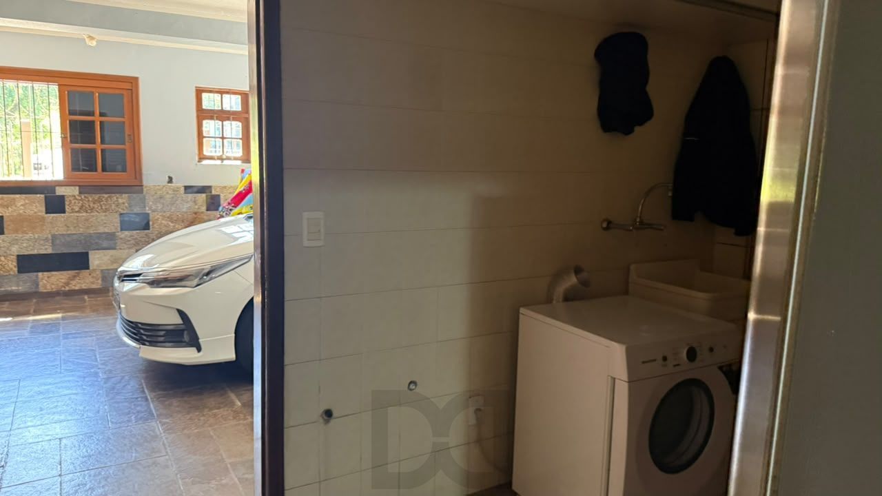 CASA DE ESQUINA COM 3 DORMITORIOS NO JARDIM PLANALTO; — foto 23