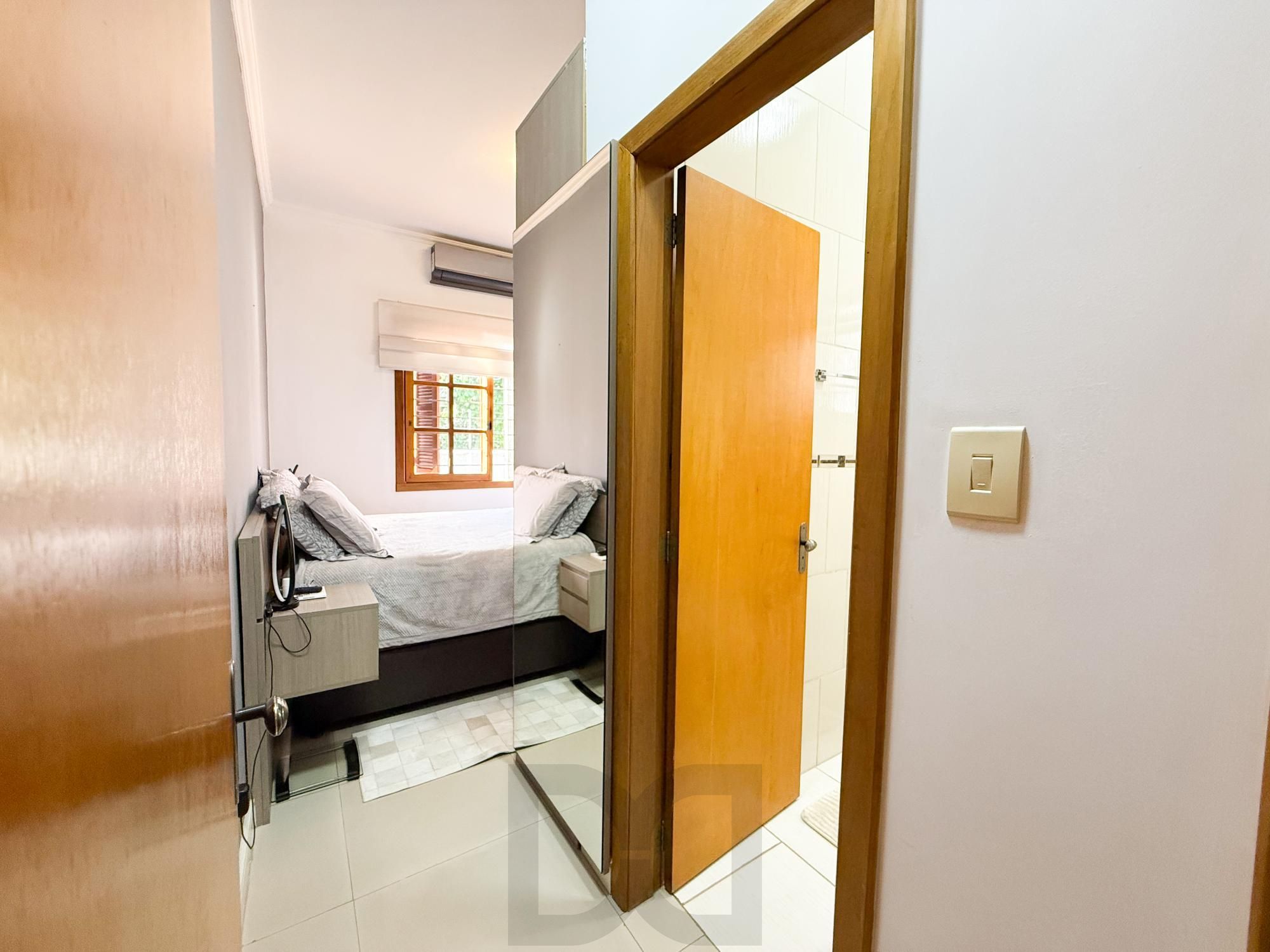 Casa Térrea | Reformada | Piscina| Espaço Gourmet | À Venda Jardim Lindóia — foto 32