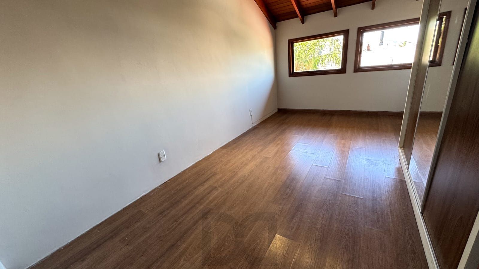 Porto Nobre vende/aluga Sobrado em condomínio fechado — foto 4