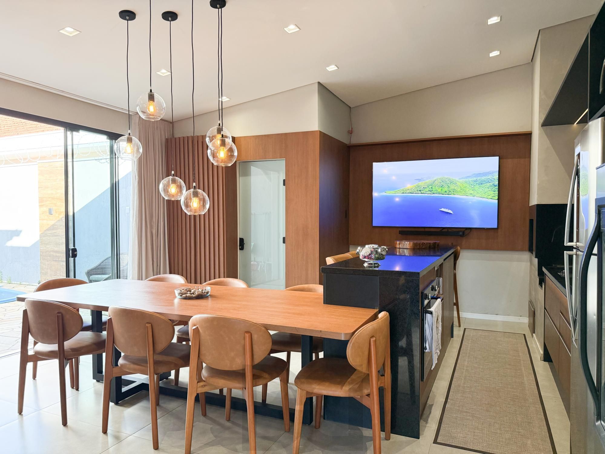 Casa Térrea | Reformada | Piscina| Espaço Gourmet | À Venda Jardim Lindóia — foto 1