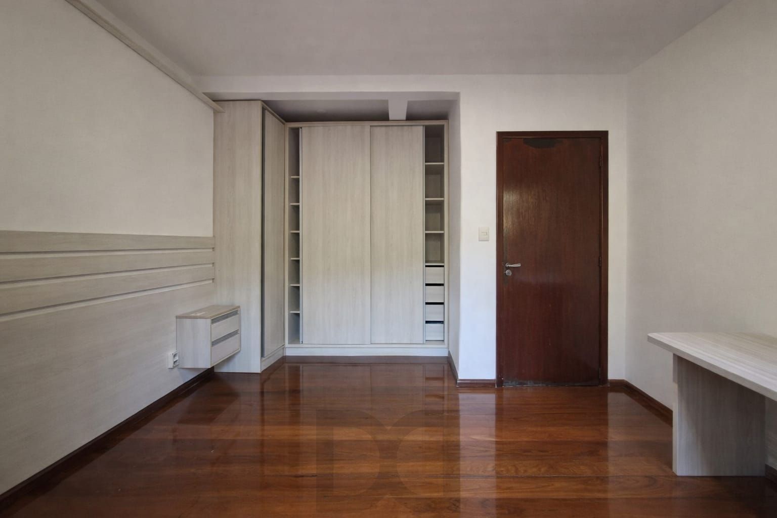 Casa 3 Dormitórios com Suíte | Garagem 6 Carros | Pátio Amplo e Área Gourmet para Alugar — foto 12