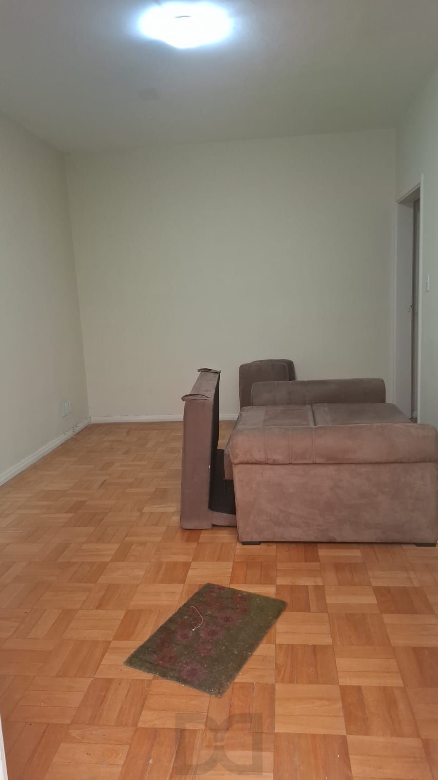 Apartamento térreo no Bom Fim, 77m², 2 dorm., dependência de empregada e pátio. — foto 8