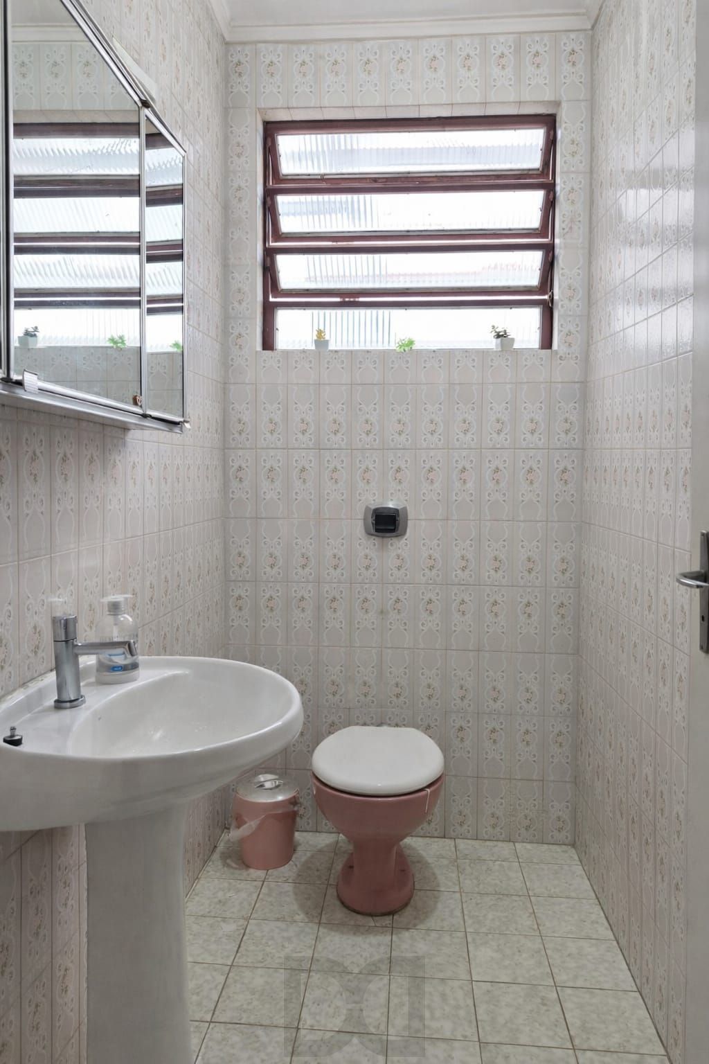 Casa/Sobrado 4 dormitórios, 290 m², no bairro Vila Ipiranga em Porto Alegre — foto 17