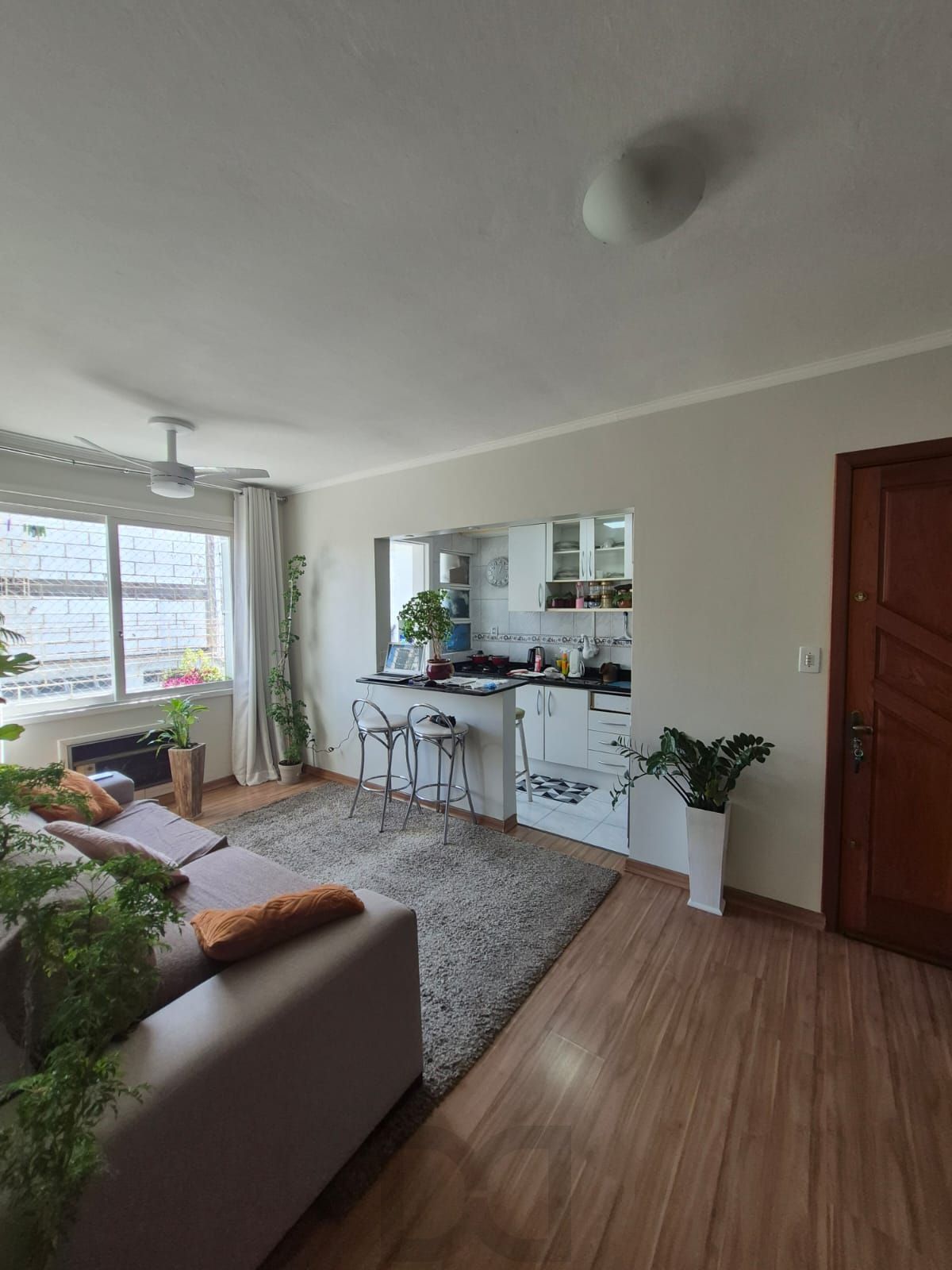Apartamento Mobiliado à Venda 1D no Jardim Botânico, Porto Alegre — foto 3