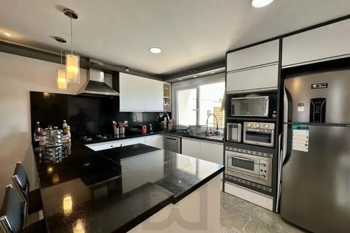 CASA | CONDOMÍNIO FECHADO | 3 DORM | PISCINA | ZONA NORTE — foto 4