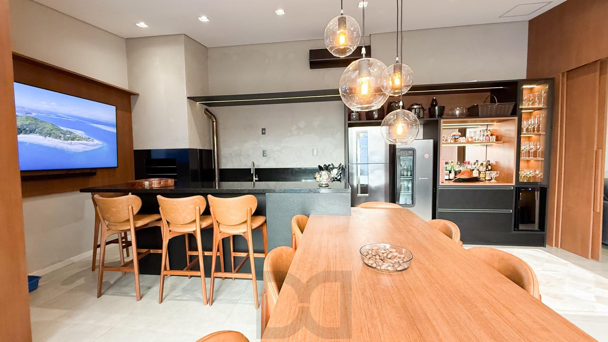 Casa Térrea | Reformada | Piscina| Espaço Gourmet | À Venda Jardim Lindóia — foto 2
