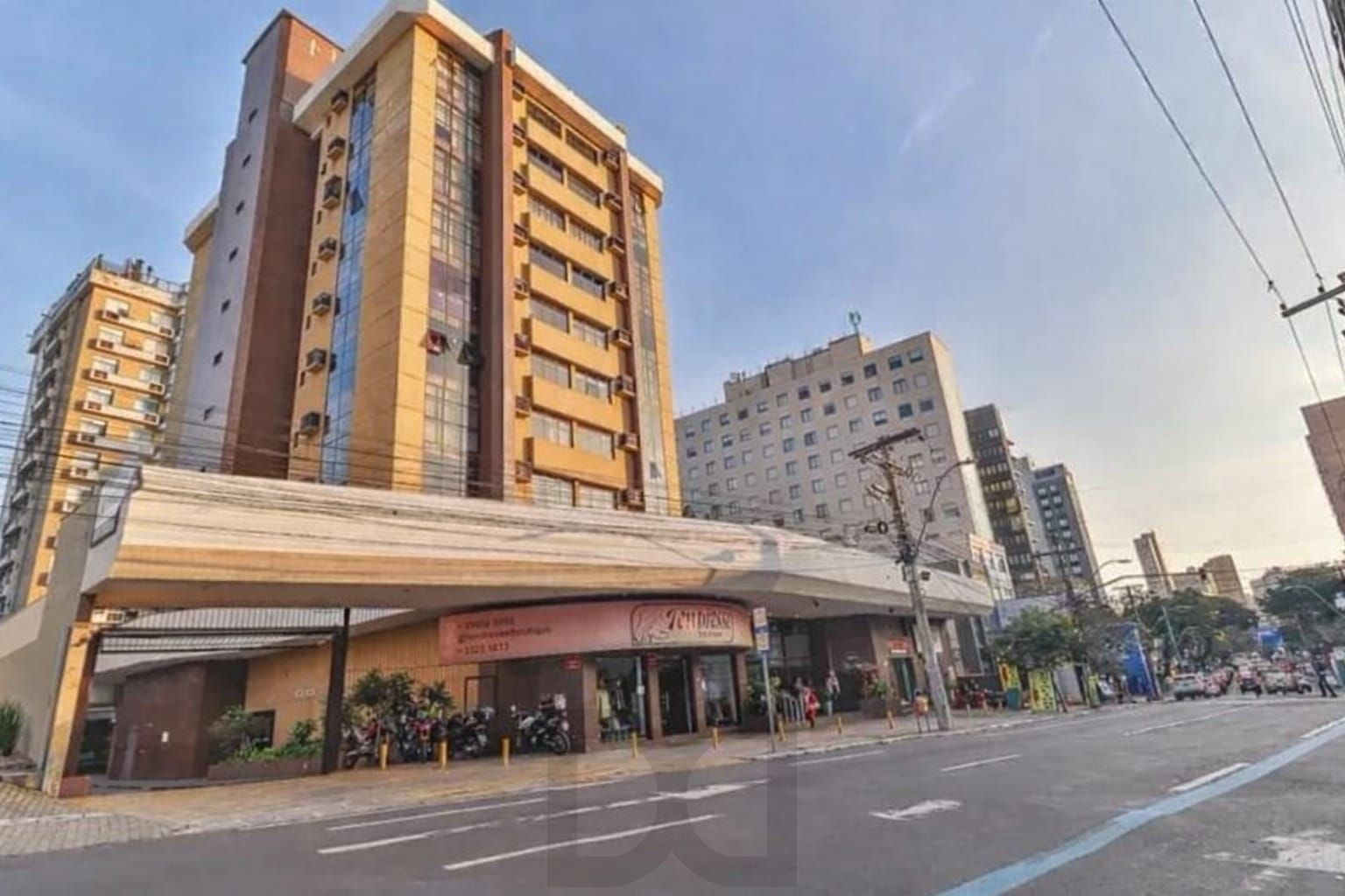 Sala Comercial com 4 Ambientes e Garagem | 38m² | Rua 24 de Outubro — foto 13