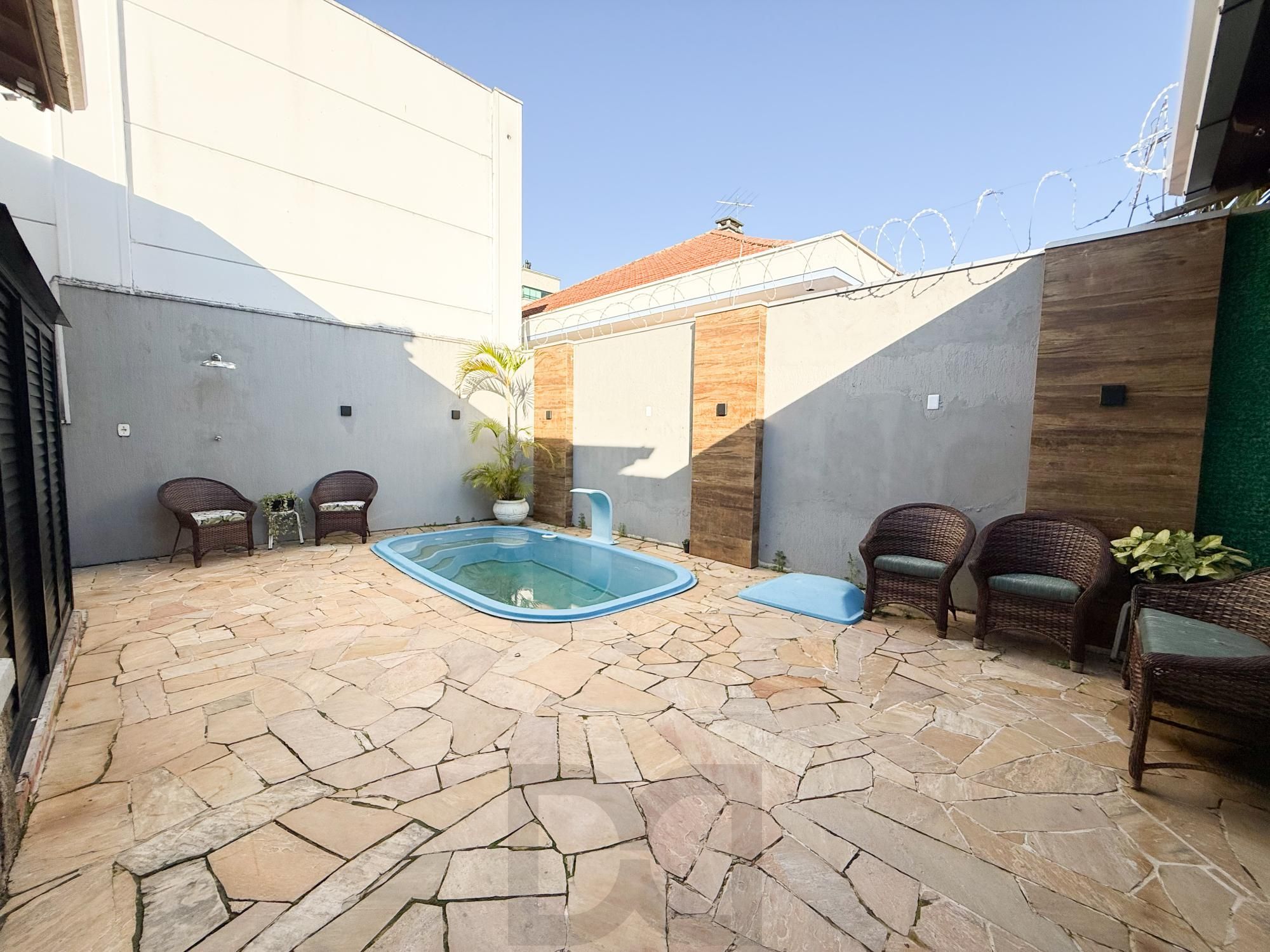Casa Térrea | Reformada | Piscina| Espaço Gourmet | À Venda Jardim Lindóia — foto 13