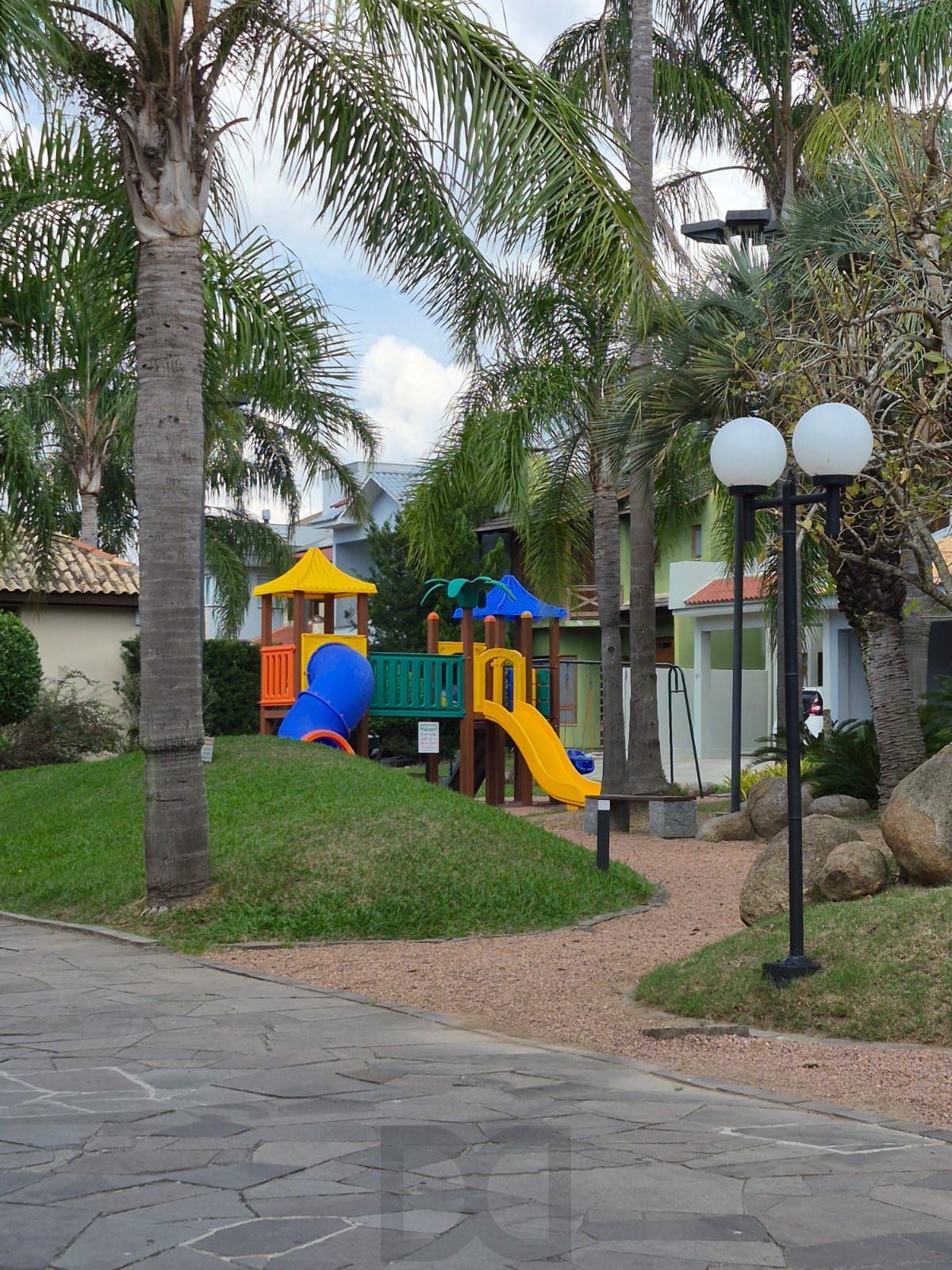 CASA EM CONDOMINIO FECHADO — foto 28