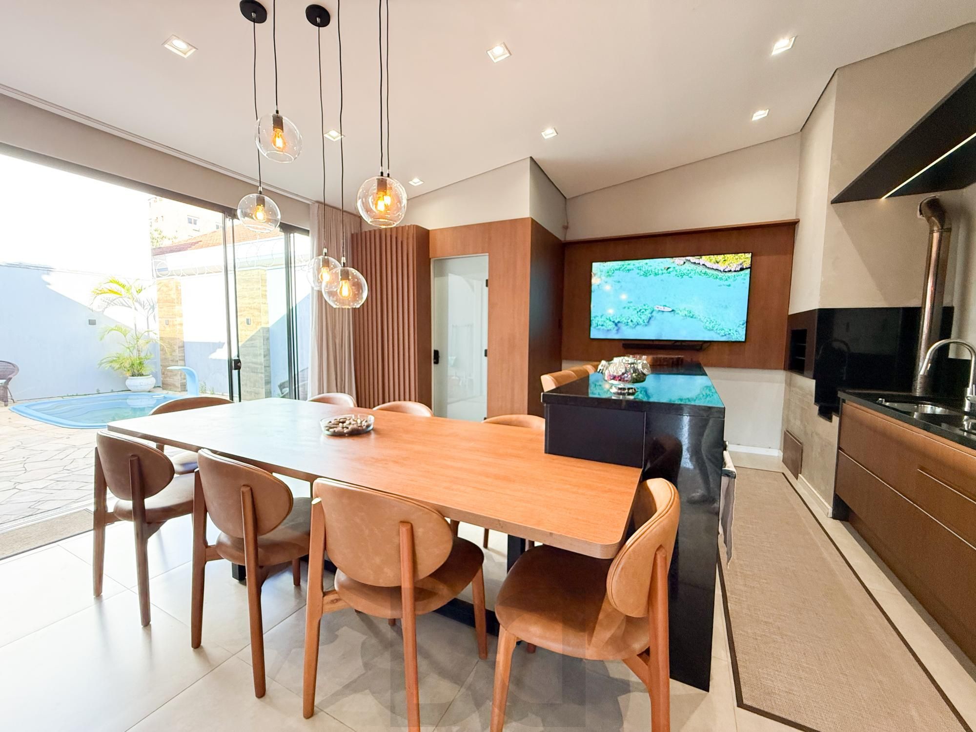 Casa Térrea | Reformada | Piscina| Espaço Gourmet | À Venda Jardim Lindóia — foto 8